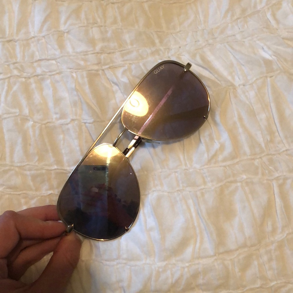 Quay reflective mirrored aviators